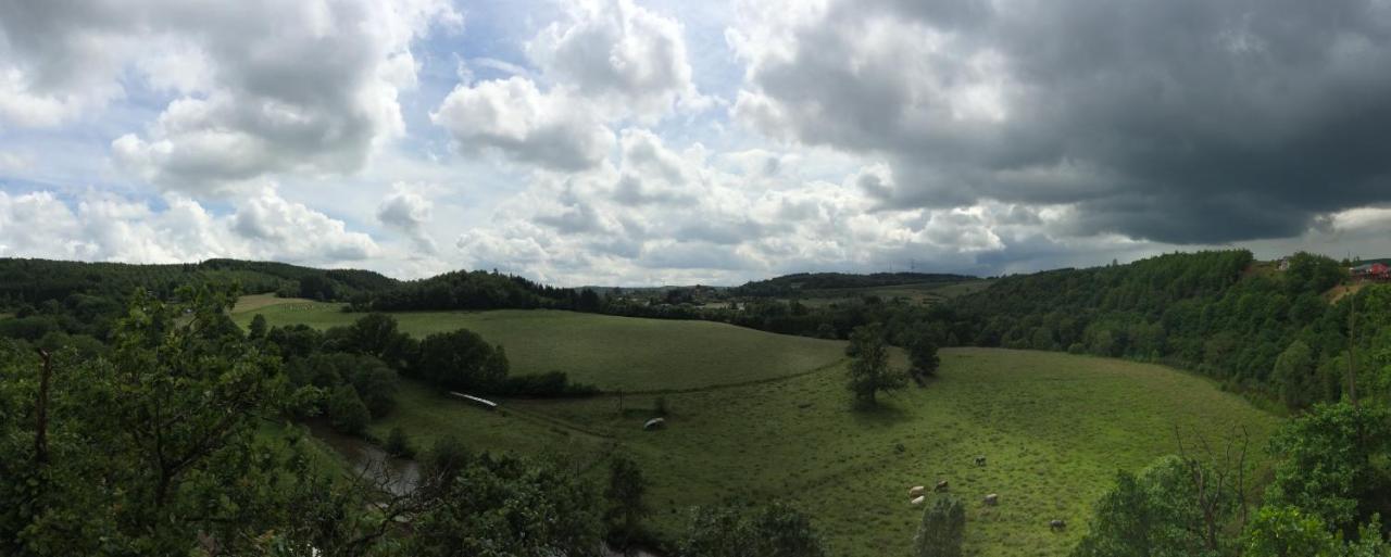 L'Auf Der Tomm Hotell Martelange Exteriör bild