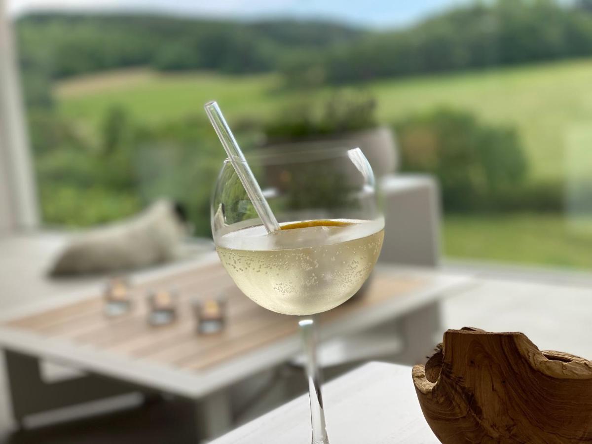 L'Auf Der Tomm Hotell Martelange Exteriör bild